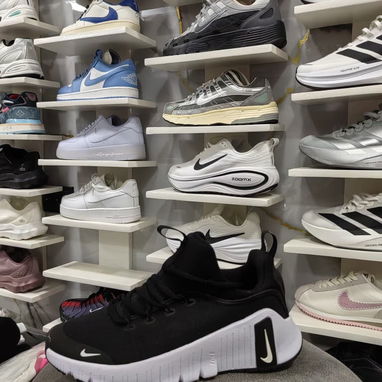 Aceptamos transferencia y tenemos de todo desde zapatos hasta ropa interior - 10/10