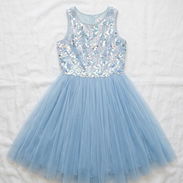 Vestido azul de lentejuelas de niña - Img 56476498