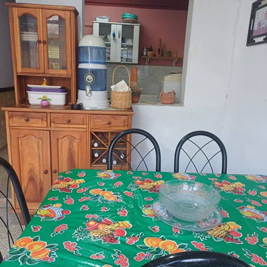 *$30.000usd. AJUSTE C/$ EN MANO. En venta casa en Lawton (puerta de calle) con posibilidad de ampliar o hacer 2 casas. - Img 125604063