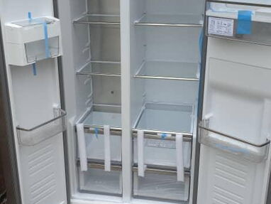 Refrigerador 15.4 pie con dispensador de agua - Img main-image