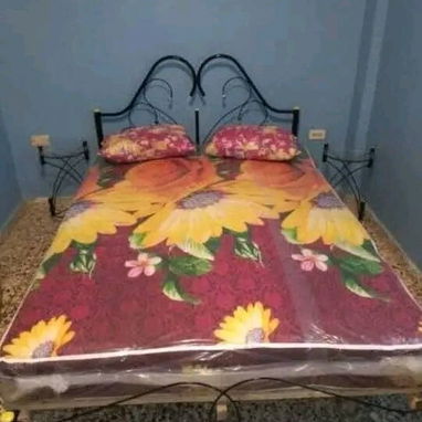 Camas y Juego de comedor - Img 121856135