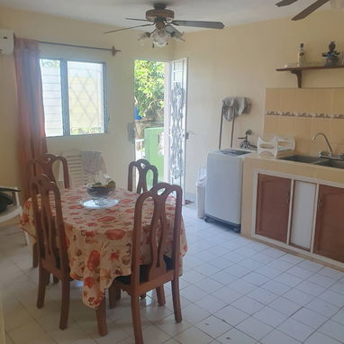 Ofertaaaa dos casas con entradas independientes y todo adentro, llegar y vivir. Posibilidad de. Parqueo de carro!!! - Img 83095565