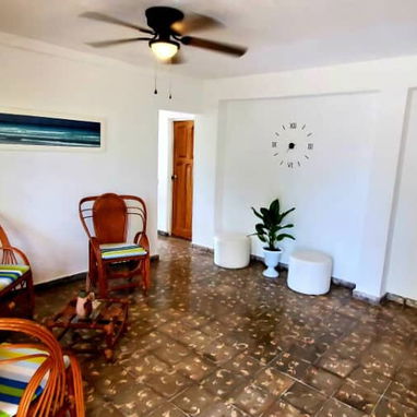 🪼 CASA EN PLAYA BARACOA | RENTA CERCA DEL MAR | CASA INDEPENDIENTE EN CUBA 🌴🏡✨ - Img 121836318