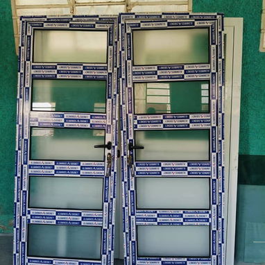 Puertas de aluminio € - 9/10