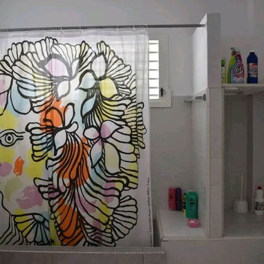 Casa independiente en Siboney con amplio patio, garaje para varios autos, 4 cuartos 3 baños - 9/10
