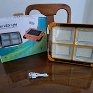 🔌VARIEDAD DE EQUIPO ELÉCTRODOMESTICO 🔌 $ 18usd Lámpara de luz LED Portátil Recargable y con Panel Solar incor*nova - Img 57895575