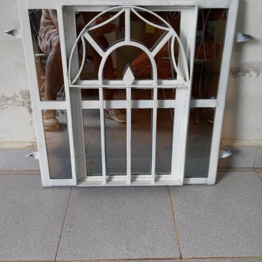 Herrería Puertas y Ventanas - 6/10
