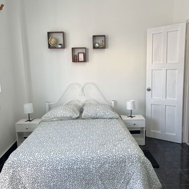 Apartamento al lado del Amejeiras .300 usd - Img 121981908