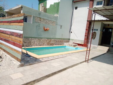 ⭐Renta casa de 3 habitaciones, 3 baños, piscina, cocina,Freezer,garage ,ubicada en Guanabo - Img 62306344