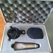Vendo micrófono de condensador, PROFESIONAL, BEHRINGER B-1, DE       ESTUDIO, DE DIAFRAGMA GRANDE, DORADO . - Img 45583806
