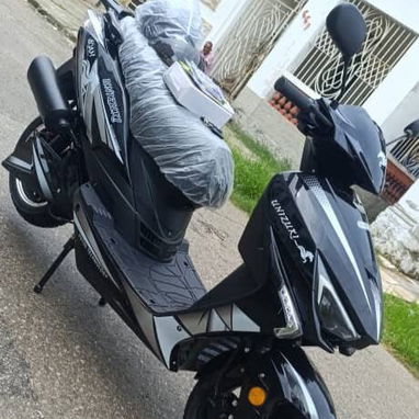 MOTO ELECTRICA UNIZUKI - 3/4