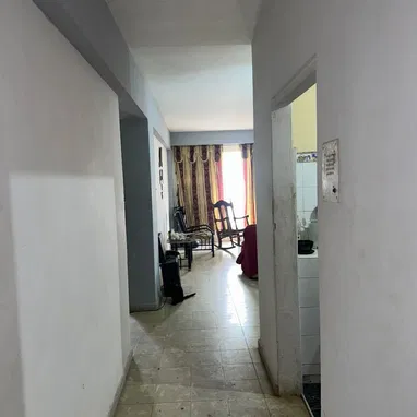 🏡 *APARTAMENTO EN VENTA – VEDADO* - 6/10