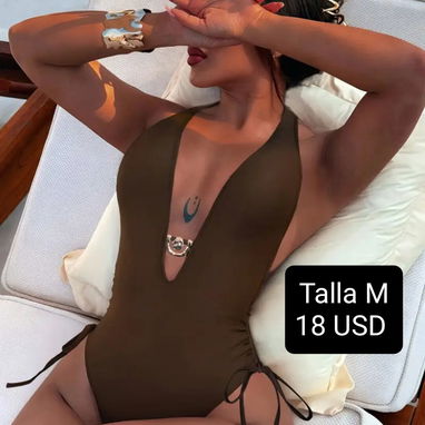 Bikinis - 6/10