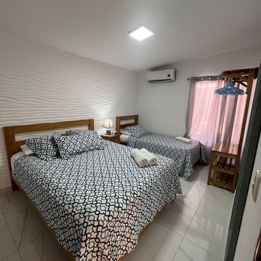casa completamente climatizada en playa varadero + 3 habitaciones - Img 112438893