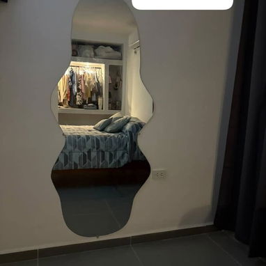 Espejos aéreos con luces LED neón totalmente personalizados y diseñados para transformar cualquier ambiente en un lugar - 4/10