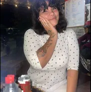 Busco trabajo , tengo 20 años y me urge trabajar . - Img 49101179