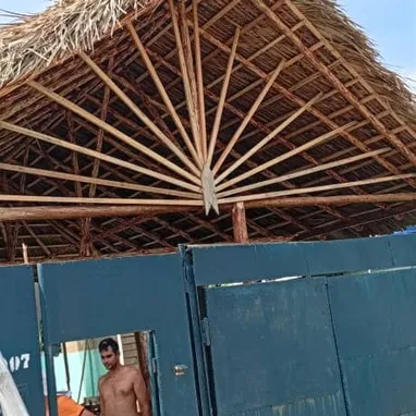 Contruccion de ranchones de madera y yuraguano - 8/10