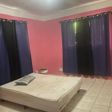 Venta de casa independiente en Cojímar ( se hace negocio por carro moderno) - Img 128130910