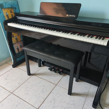 PIANO COMO NUEVO BLANTH - 2/2