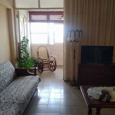 C RENTA APARTAMENTO EN EL CAMILO CIENFUEGOS.FRENTE AL HOSPITAL NAVAL. HABANA DEL ESTE. WHATSAPP 59219492 - 6/10