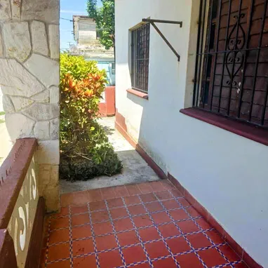 Se vende casa en Marianao - 3/4
