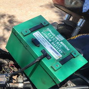 Batería en venta. (uso). Con su cargador En Viñales. - Img 57108311