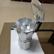 Vendo cafetera tradicional de 12 tazas en 6500 cup. Interesados al wassap o al 78355231 - Img 45591269