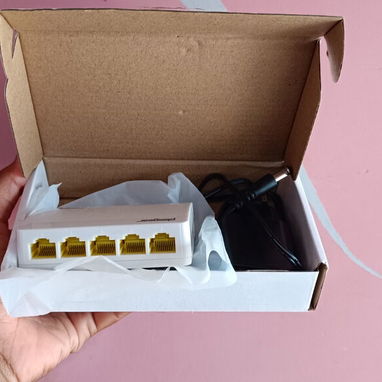 Switch de 5 portos( conexión de red) - Img 123786743