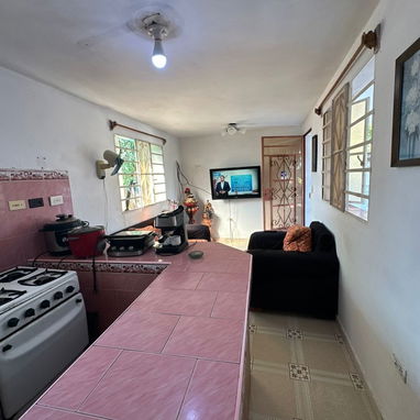 🏡 *2 CASAS EN 1 EN VENTA – MARIANAO* - 8/10