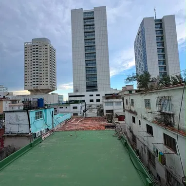 Se vende en el vedado 35K - Img 127647854
