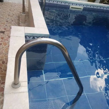 Pasadía con piscina en Fontanar. Oferta de habitación por noche para parejas. Casa de renta con piscina en Boyeros - Img 109044398