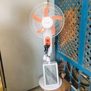 🌬Ventilador Elanova recargable, de 3 velocidades, con 2 bombillos LED, entrada USB, panel solar. Mensajería incluida 🚘 - Img 56143762