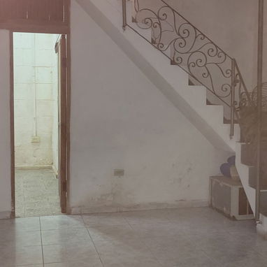 🏠 CASA INDEPENDIENTE A PUERTA DE CALLE — HABANA VIEJA - 9/10