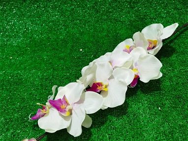 Flores artificiales tipo orquídea - Img main-image-45642740