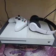 XBOX ONE S 4K DE 500GB IMPECABLE CON MENSAJERIA INCLUIDA Y GARANTIA - Img 55315713