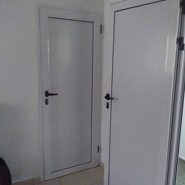 Realizo todo tipo de trabajos con cristal y marquetería de aluminio - Img 124758316