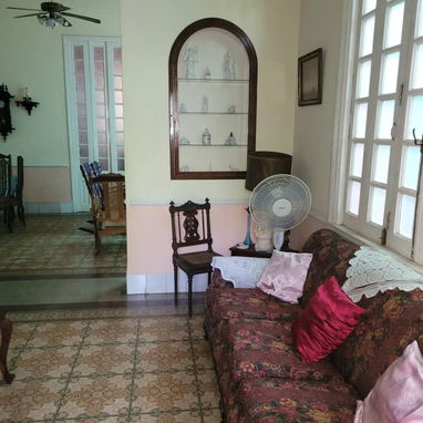 Venta en bajos de un biplanta - Img 122881091