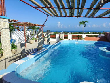 Se renta casa grande y confortable de 5 habitaciones en la playa de guanabo con piscina. 54026428 - Img 30907740