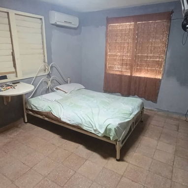 $25.000usd. En venta casa grande con  todo adentro, en Mantilla, Arroyo Naranjo - 4/10