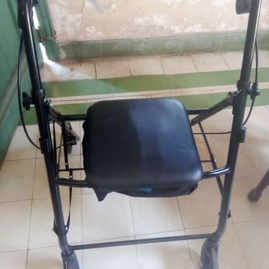Andador para adulto mayor (en el Vedado) - 2/3