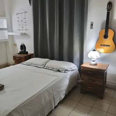 Renta lineal con Ecoflow, garage y wifi | Apartamento de renta por tiempo indefinido en La Habana - Img 121862133