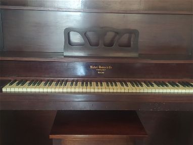 Piano vertical americano marca Hallet&Davis & Co. - Img 67380068