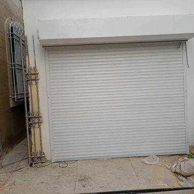 Puertas enrollables para la protección de su negocio y garajes. Garantizamos la calidad del trabajo - Img 125620289