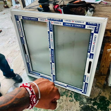 Cristal de lujo y marquetería en aluminio - 10/10