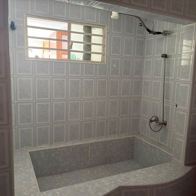 Se Vende vivienda en 2.º nivel con acceso privado al 3.º nivel – Reparto Chibás, Guanabacoa. - Img 126002261