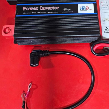 🚨 En la Habana 👇👇 $ 150 USD. Convertidor JMD de 3000W pico. Nominal 2000W, onda modificada. 110V.  ✔️ Se pueden conec - Img 120891083
