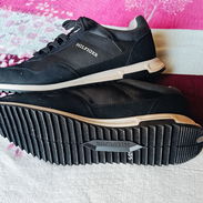 Tenis marca Tommy Hilfiger - Img 55864930