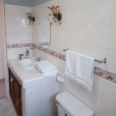 RENTA casa de 2 habitaciones y piscina con Qba Hostin 360 en CIEGO DE AVILA - Img 126196803