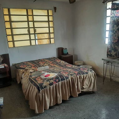 🏡SE VENDE AMPLIO APARTAMENTO EN EL VEDADO - Img 120927006