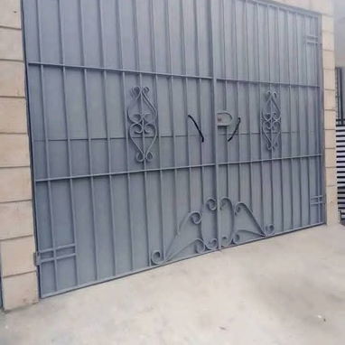 🔩 ¿TIENES REJAS OXIDADAS, BARANDILLAS FLOJAS O PORTONES QUE NO CIERRAN BIEN? TENEMOS LA SOLUCIÓN 🔩 - 6/10
